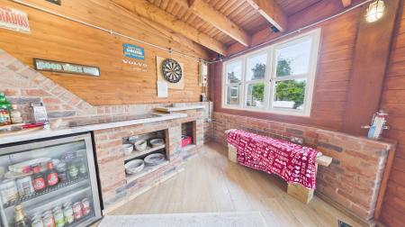 3 bedroom Terraced House for sale in Beck Bank, Cottingham, HU16