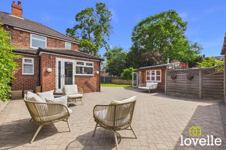 3 bedroom Terraced House for sale in Beck Bank, Cottingham, HU16