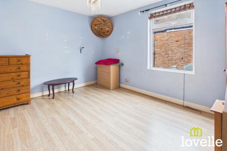 2 bedroom Terraced House for sale in Mayfield Street, Hull, HU3
