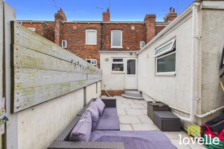 2 bedroom Terraced House for sale in Cornwall Street, Cottingham, HU16