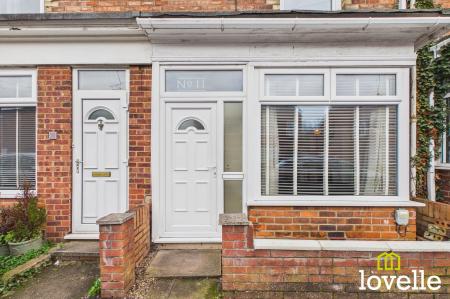 2 bedroom Terraced House for sale in Cornwall Street, Cottingham, HU16