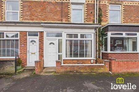 2 bedroom Terraced House for sale in Cornwall Street, Cottingham, HU16
