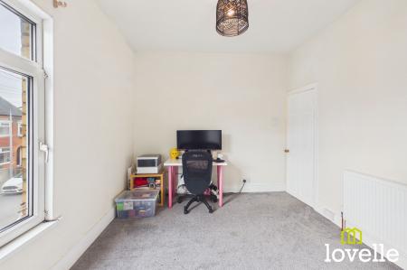 2 bedroom Terraced House for sale in Cornwall Street, Cottingham, HU16