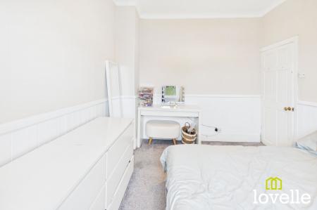 2 bedroom Terraced House for sale in Cornwall Street, Cottingham, HU16