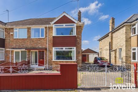 3 bedroom Semi-detached house for sale in Marydene Drive, Hull, HU6