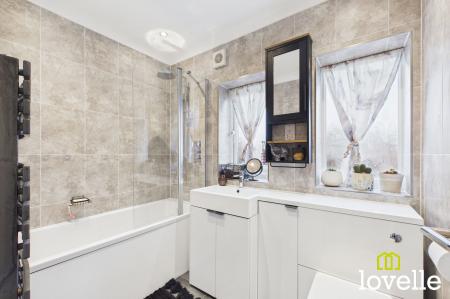 3 bedroom Terraced House for sale in Hull Road, Hull, HU5