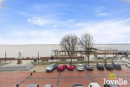 1 bedroom Flat for sale in Wellington Street, Hull, HU1