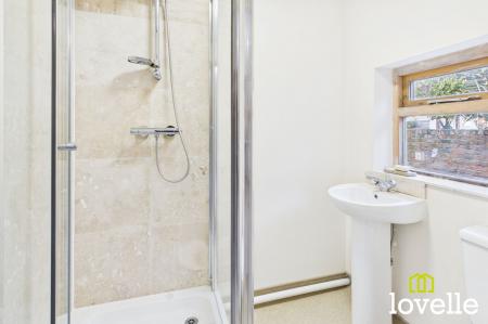 3 bedroom Terraced House for sale in Hutt Street, Hull, HU3