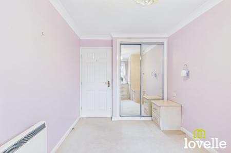 1 bedroom Flat for sale in Newgate Street, Shardeloes Court Newgate Street, HU16