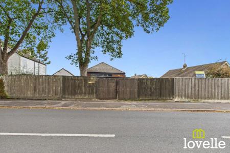 3 bedroom Detached bungalow for sale in Inglemire Lane, Cottingham, HU16