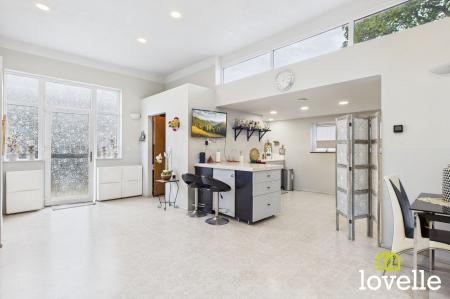 3 bedroom Detached bungalow for sale in Inglemire Lane, Cottingham, HU16