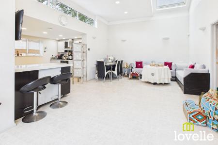 3 bedroom Detached bungalow for sale in Inglemire Lane, Cottingham, HU16