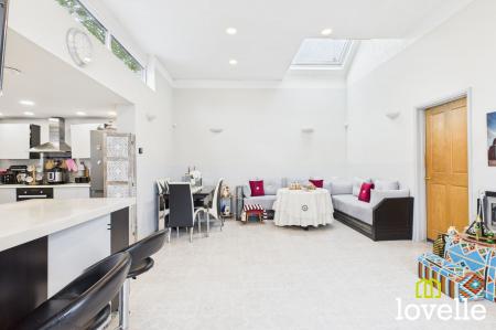 3 bedroom Detached bungalow for sale in Inglemire Lane, Cottingham, HU16