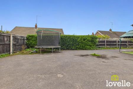 3 bedroom Detached bungalow for sale in Inglemire Lane, Cottingham, HU16