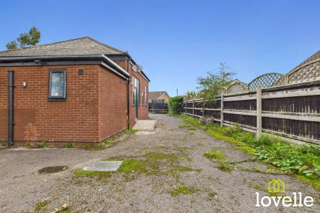 3 bedroom Detached bungalow for sale in Inglemire Lane, Cottingham, HU16