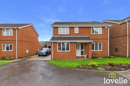 4 bedroom Detached house for sale in Manor Garth, Skidby, HU16