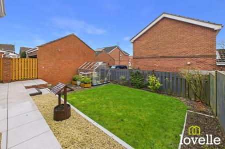 4 bedroom Detached house for sale in Manor Garth, Skidby, HU16