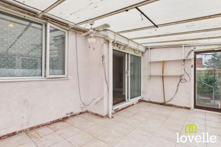 3 bedroom Semi-detached bungalow for sale in New Village Road, Cottingham, HU16