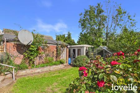 3 bedroom Semi-detached bungalow for sale in New Village Road, Cottingham, HU16