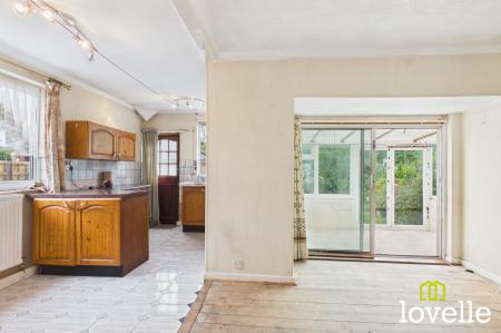 3 bedroom Semi-detached bungalow for sale in New Village Road, Cottingham, HU16