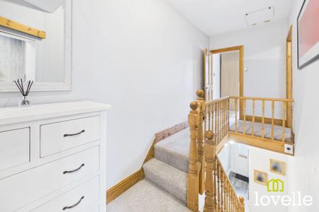 4 bedroom End of terrace house for sale in Devon Street, Cottingham, HU16