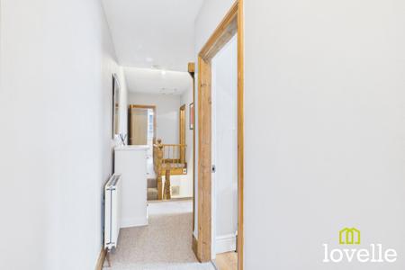 4 bedroom End of terrace house for sale in Devon Street, Cottingham, HU16