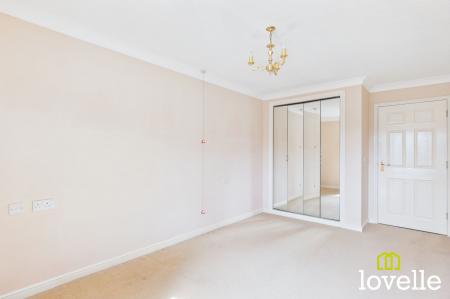 2 bedroom Flat for sale in Newgate Street, Shardeloes Court Newgate Street, HU16