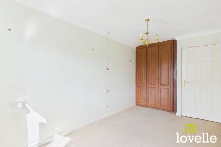 2 bedroom Flat for sale in Newgate Street, Shardeloes Court Newgate Street, HU16