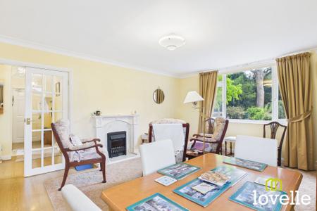 2 bedroom Flat for sale in South Street, Cottingham, HU16