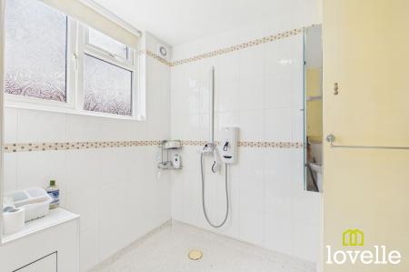 2 bedroom Flat for sale in South Street, Cottingham, HU16