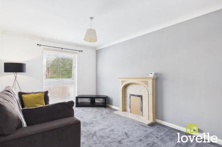2 bedroom Flat for sale in Elm Tree Court, Cottingham, HU16