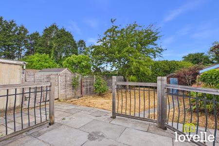 3 bedroom Detached bungalow for sale in New Village Road, Cottingham, HU16