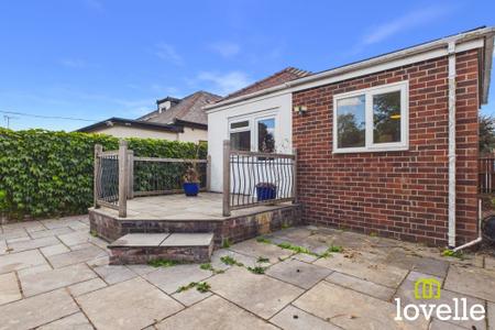 3 bedroom Detached bungalow for sale in New Village Road, Cottingham, HU16