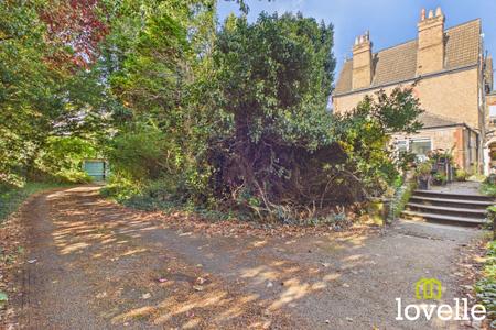 1 bedroom Ground floor flat for sale in Dunswell Road, Cottingham, HU16