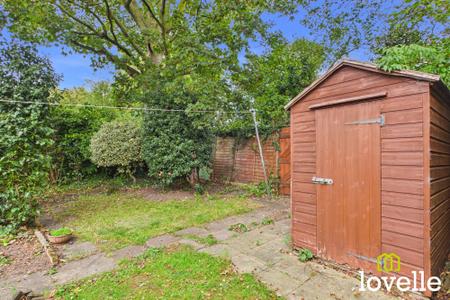 3 bedroom Semi-detached house for sale in Mill Beck Lane, Cottingham, HU16