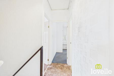 3 bedroom Semi-detached house for sale in Mill Beck Lane, Cottingham, HU16
