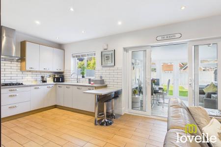 4 bedroom Detached house for sale in Whitsun Grove, Cottingham, HU16