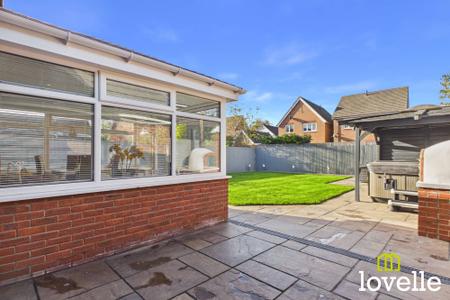 4 bedroom Detached house for sale in Whitsun Grove, Cottingham, HU16