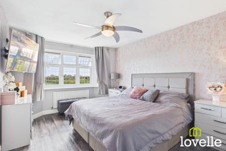 4 bedroom Detached house for sale in Whitsun Grove, Cottingham, HU16