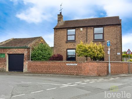 3 bedroom Detached house for sale in Dog Duck Lane, Morton, DN21