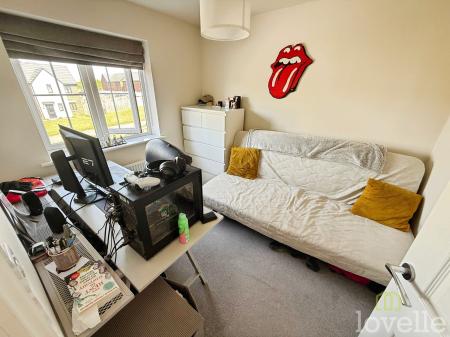 3 bedroom Semi-detached house for sale in Foxby Mews, Gainsborough, DN21