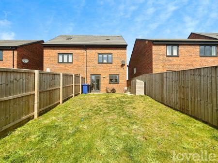 3 bedroom Semi-detached house for sale in Foxby Mews, Gainsborough, DN21
