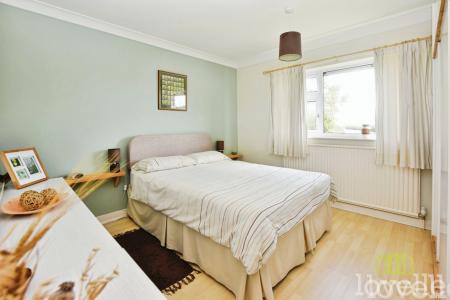 4 bedroom Detached house for sale in Front Street, East Stockwith, DN21