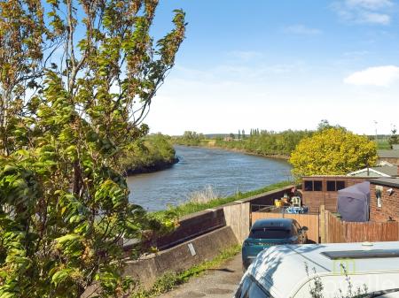 4 bedroom Detached house for sale in Front Street, East Stockwith, DN21