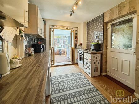 3 bedroom Semi-detached house for sale in High Street, Walkeringham, DN10