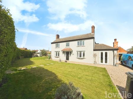 3 bedroom Detached house for sale in High Street. Kexby, Gainsborough, DN21