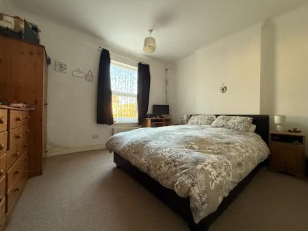 3 bedroom Semi-detached house for sale in North Marsh Road, Gainsborough, DN21