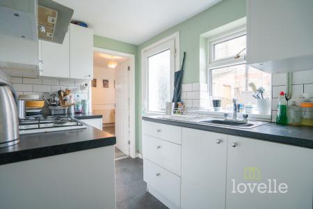 3 bedroom Semi-detached house for sale in North Marsh Road, Gainsborough, DN21