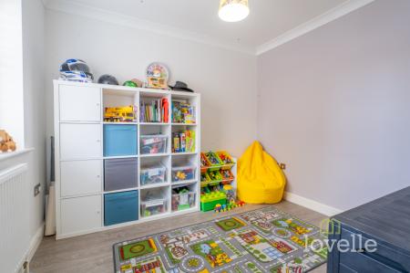 4 bedroom Detached house for sale in Owens View, Blyton, DN21