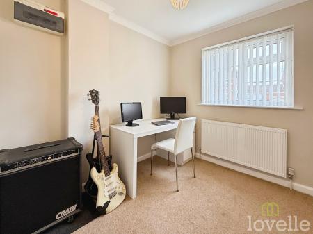 4 bedroom Detached house for sale in The Croft, Beckingham, DN10